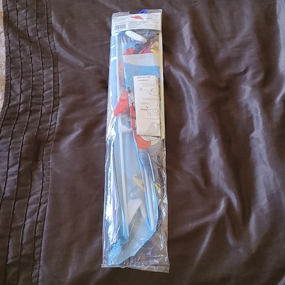 Sealed VTG Marvel Ent. Fly N Drop Kite w soldier - Picture 6 of 7